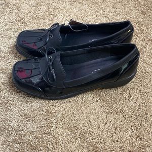 WANDERLUST Weather or Not Black with Black‎ Shoes